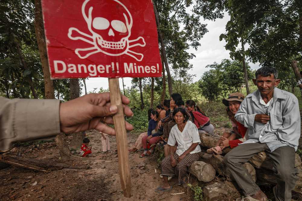 End the fear of landmines. Sign the official record of support for Cambodia.